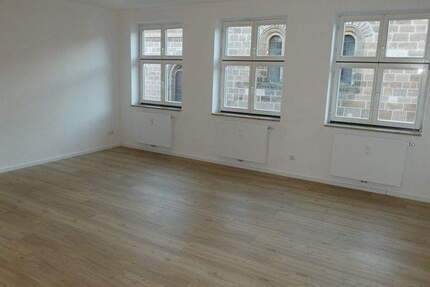 Erstbezug nach Sanierung: 3 Zimmer - Altstadtwohnung im 2. Obergeschoss 3 zimmer