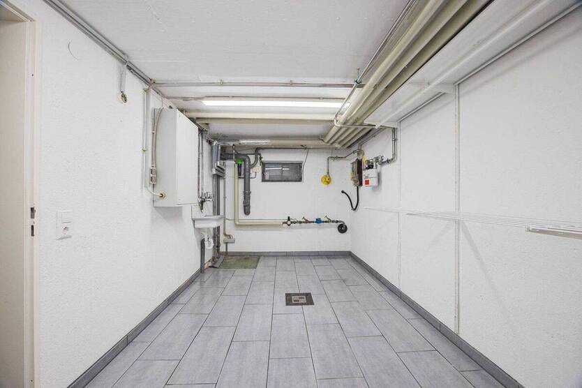 Modernes Reihenhaus mit Sauna & großem Garten in München 8 zimmer