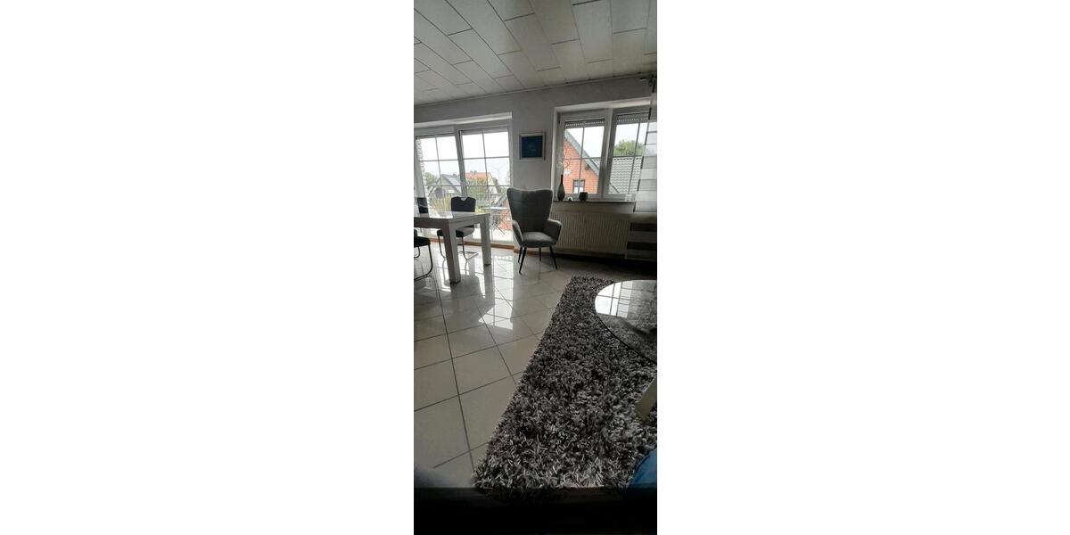 Dachgeschoßwohnung Erwitte - 4 Zimmer, 115 m&sup2;, 750&euro; | Angebot:24478580