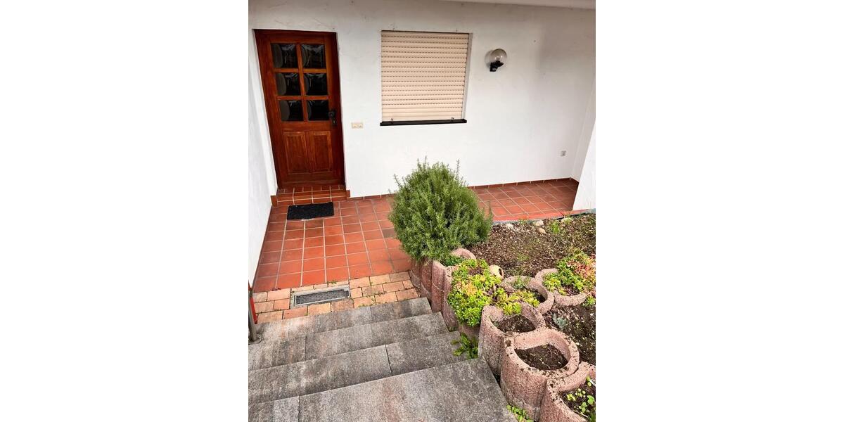 2-Zimmer-Wohnung AB-Schweinheim – Zunächst 1 Jahr befristet 3 zimmer