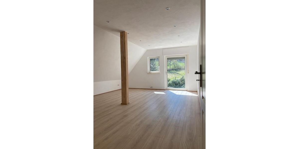 Dachgeschoßwohnung Eslohe (Sauerland) - 2 Zimmer, 62 m&sup2;, 589&euro; | Angebot:24554761