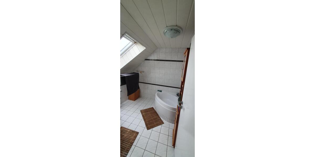 Dachgeschoßwohnung Erfurt Daberstedt - 1 Zimmer, 82 m&sup2;, 850&euro; | Angebot:25178910