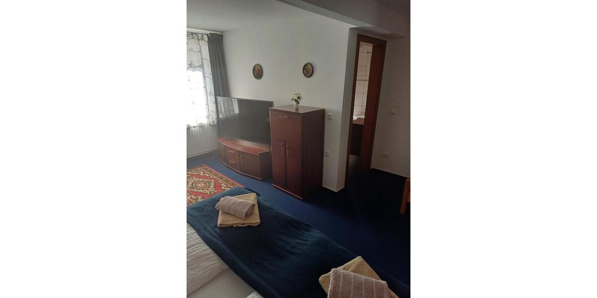 Dachgeschoßwohnung Mirow - 2 Zimmer, 60 m&sup2;, 400&euro; | Angebot:23009263