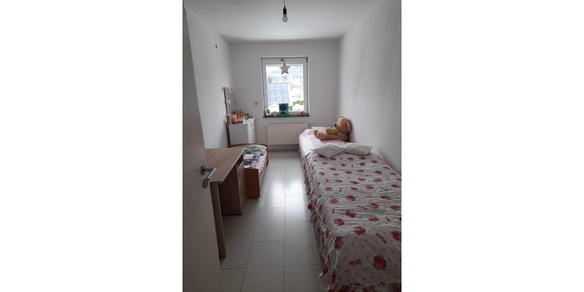Erdgeschoßwohnung Bergneustadt - 5 Zimmer, 122 m&sup2;, 1.600&euro; | Angebot:26536645