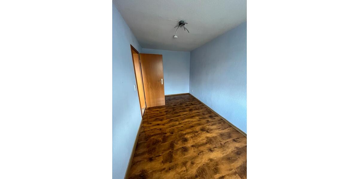 Etagenwohnung Hohenmölsen - 2 Zimmer, 36 m&sup2;, 260&euro; | Angebot:23458165