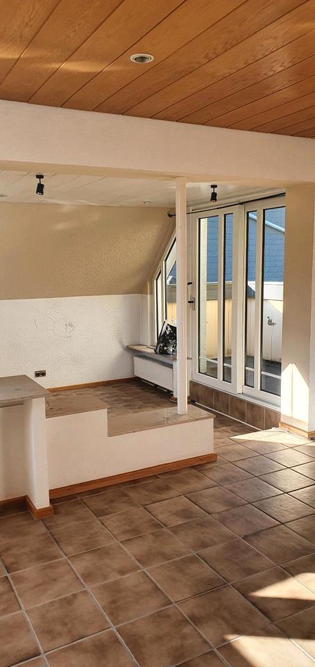 2-Zimmer-Wohnung mit Küche und Bad in zentraler Lage Geisweid
