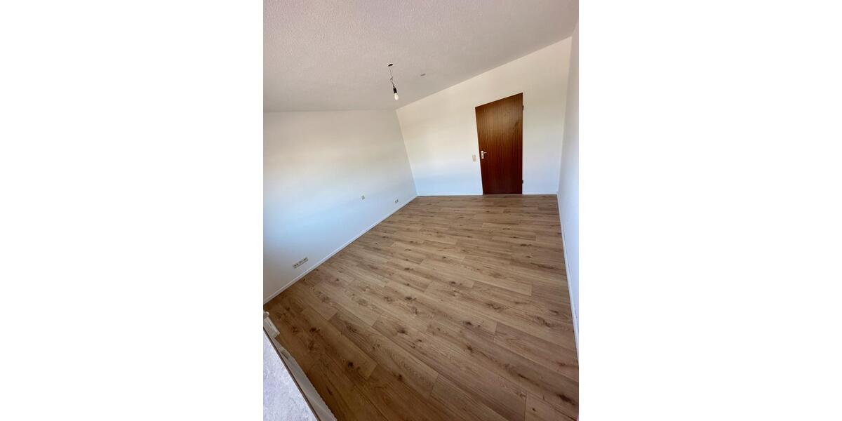 Etagenwohnung Weil am Rhein - 2 Zimmer, 71 m&sup2;, 1.250&euro; | Angebot:24753262