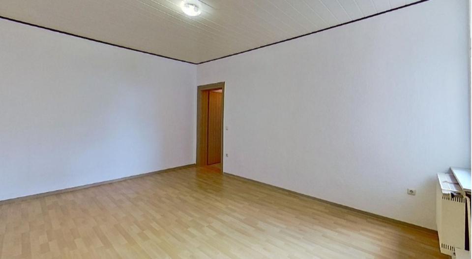 Etagenwohnung Köthen (Anhalt) - 3 Zimmer, 84 m&sup2;, 462&euro; | Angebot:24343855