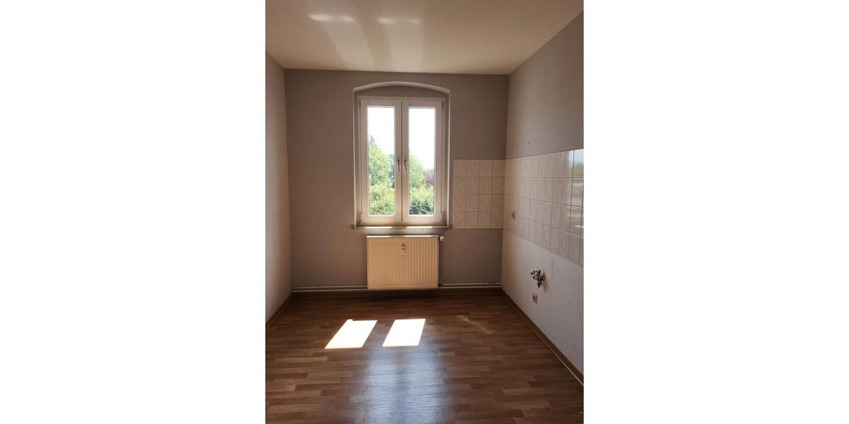 Etagenwohnung Schönebeck (Elbe) - 3 Zimmer, 72 m&sup2;, 370&euro; | Angebot:25992965