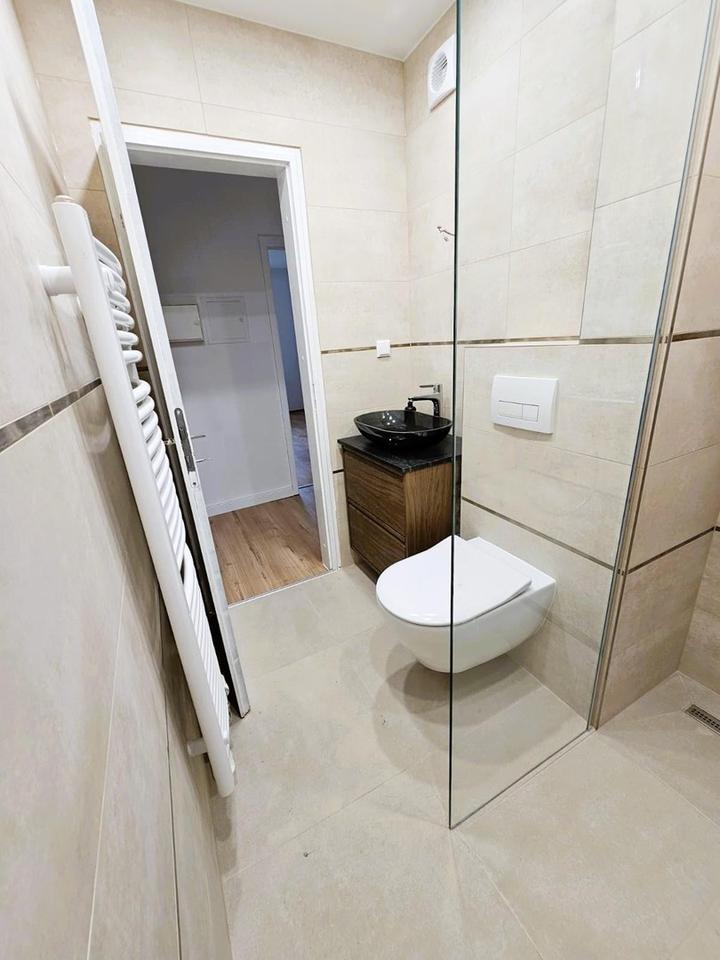 Helle, renovierte 3-Zi.-Wohnung mit Balkon im Altwarmbüchen 3 zimmer