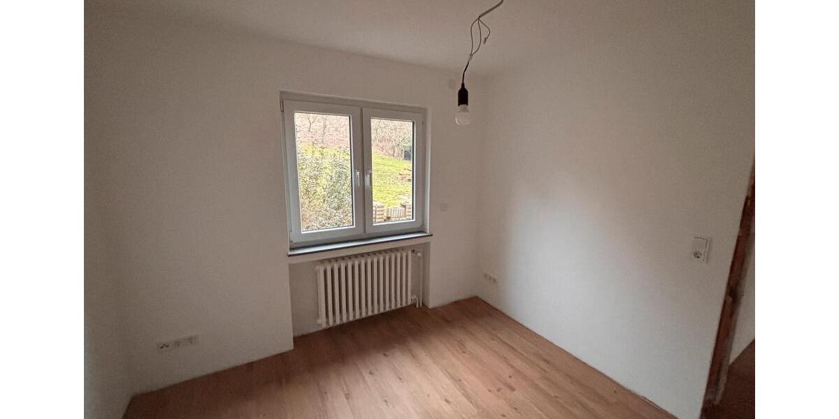 Erdgeschoßwohnung Bad Hersfeld - 3 Zimmer, 85 m&sup2;, 850&euro; | Angebot:25045919