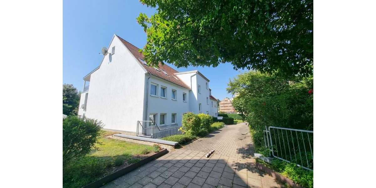 Etagenwohnung Crimmitschau - 3 Zimmer, 78 m&sup2;, 450&euro; | Angebot:26151691