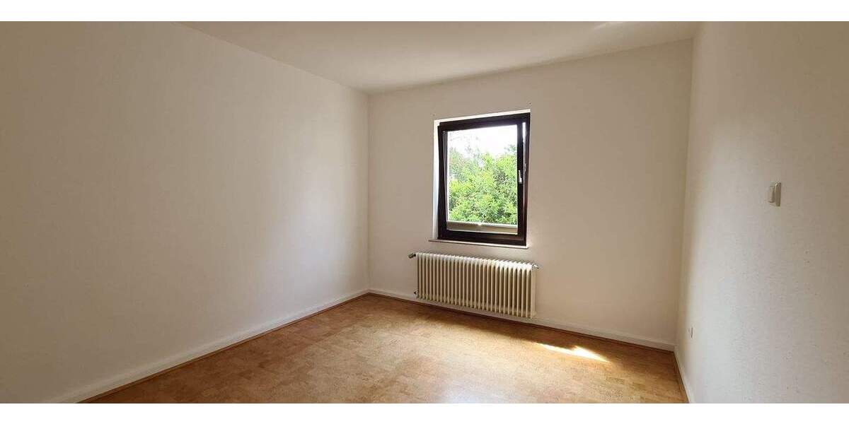 Etagenwohnung Mönchengladbach Stadtmitte - 3 Zimmer, 83 m&sup2;, 830&euro; | Angebot:24713355