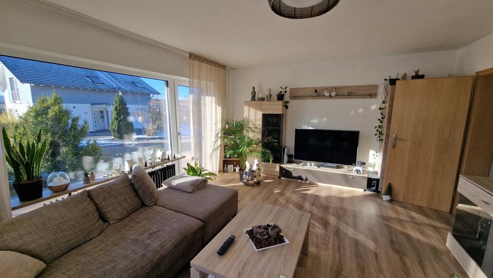 Lichtdurchflutete, schöne helle und großzügige 3,5-Zi-EG-Whg 3.5 zimmer