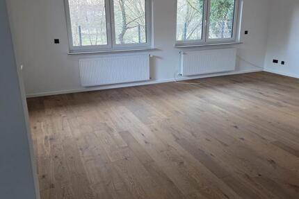 Wohnung Waldmohr - 3 Zimmer, 125 m&sup2;, 1.500&euro; | Angebot:24977764