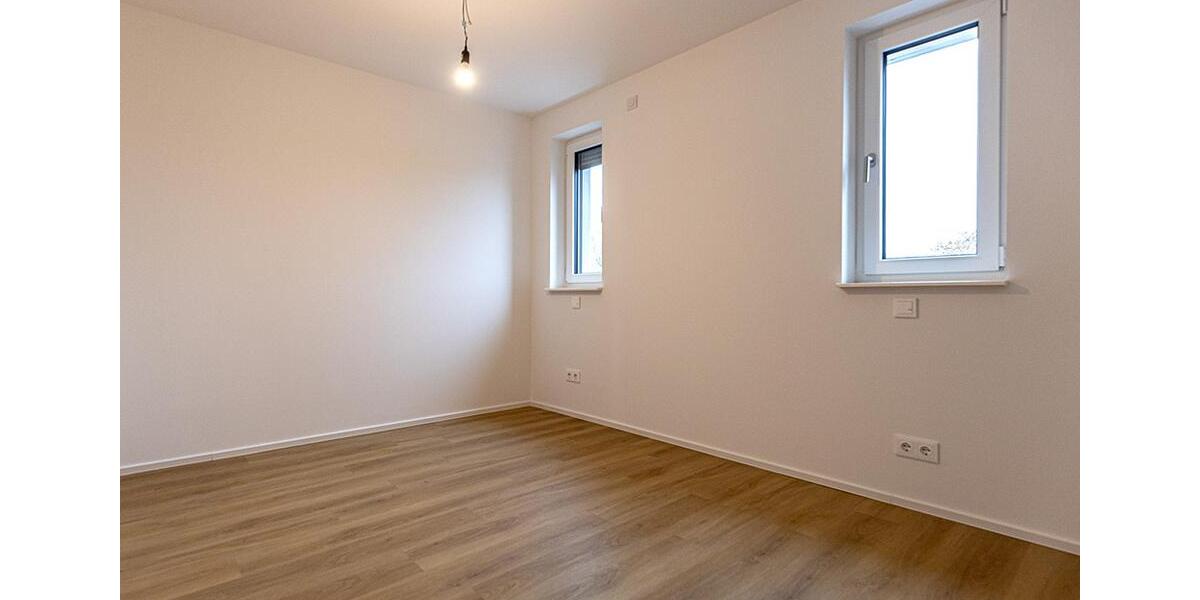 Erdgeschoßwohnung Halle (Saale) Halle-Neustadt - 3 Zimmer, 88 m&sup2;, 1.050&euro; | Angebot:26636556