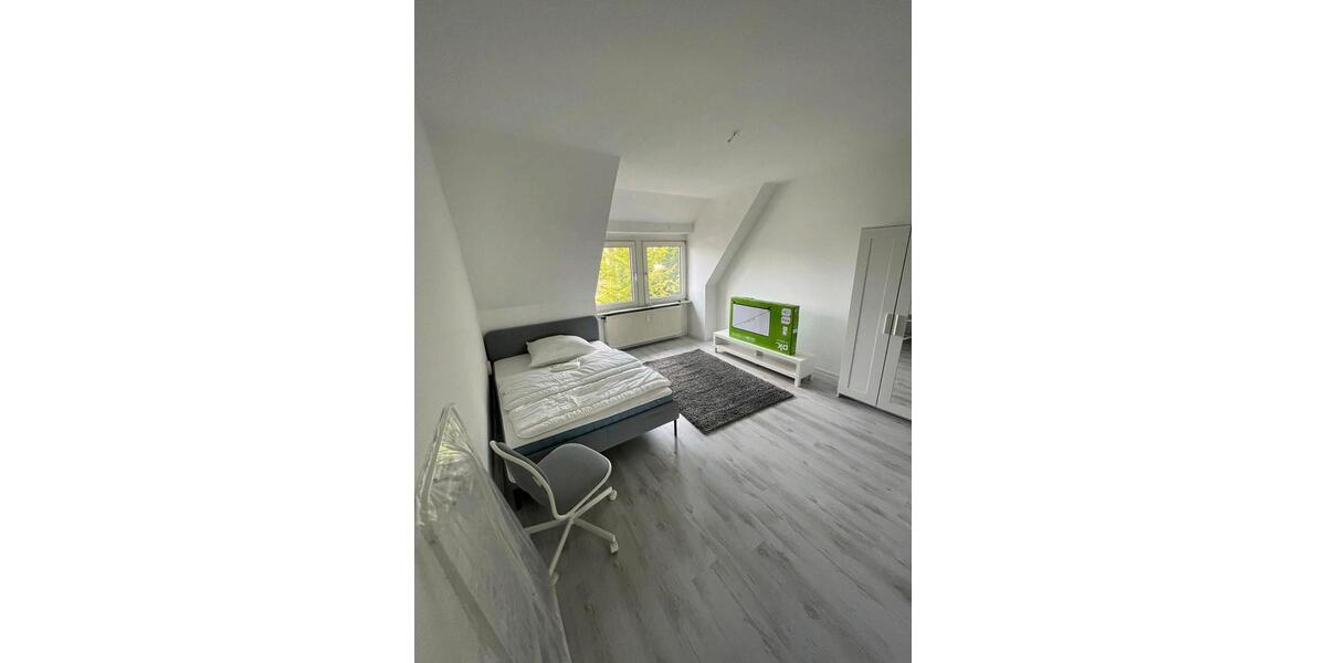 Dachgeschoßwohnung Bebra - 4 Zimmer, 97 m&sup2;, 700&euro; | Angebot:24817640