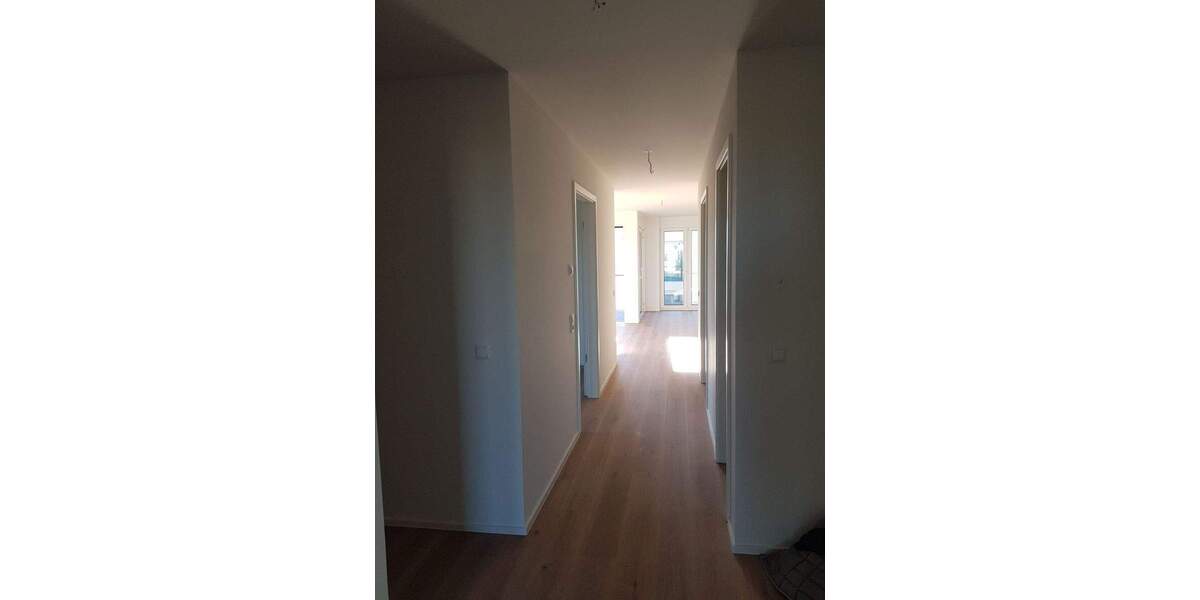 Etagenwohnung Weil am Rhein - 3 Zimmer, 93 m&sup2;, 1.525&euro; | Angebot:25703784