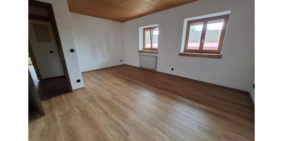 Etagenwohnung Sachsenkam - 5 Zimmer, 142 m&sup2;, 2.800&euro; | Angebot:26646643