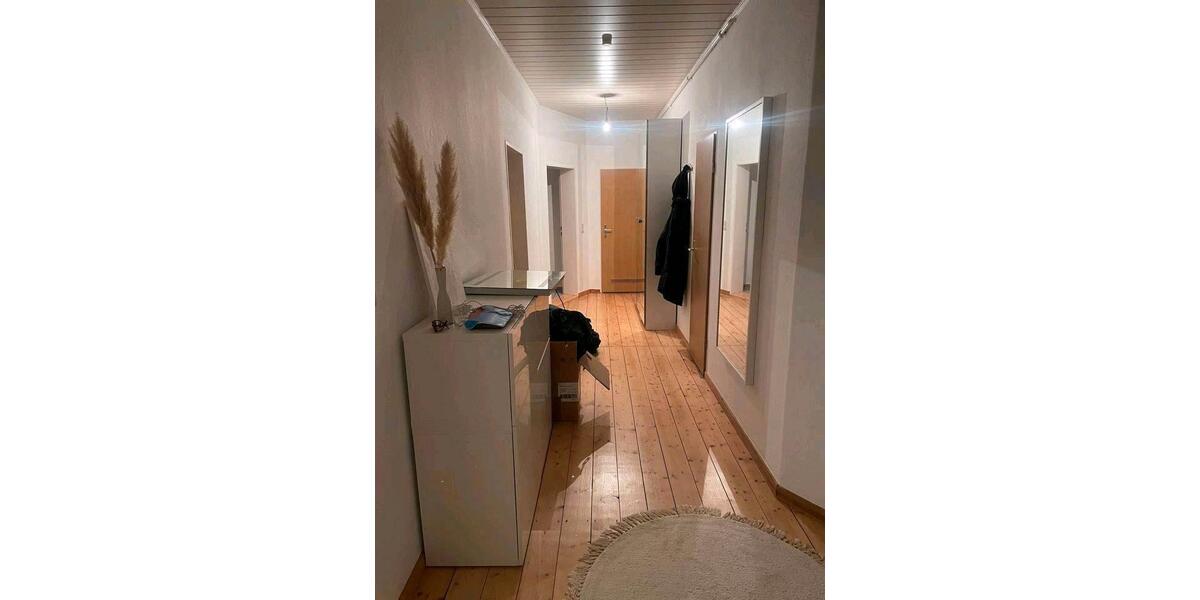 Etagenwohnung Braunschweig Wabe-Schunter-Beberbach - 3 Zimmer, 100 m&sup2;, 1.200&euro; | Angebot:26300747