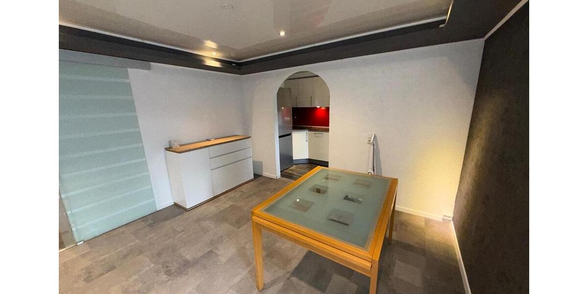 Diese helle 2-Zimmer-Wohnung in Herzogenrath-Kohlscheid bietet au 2 zimmer