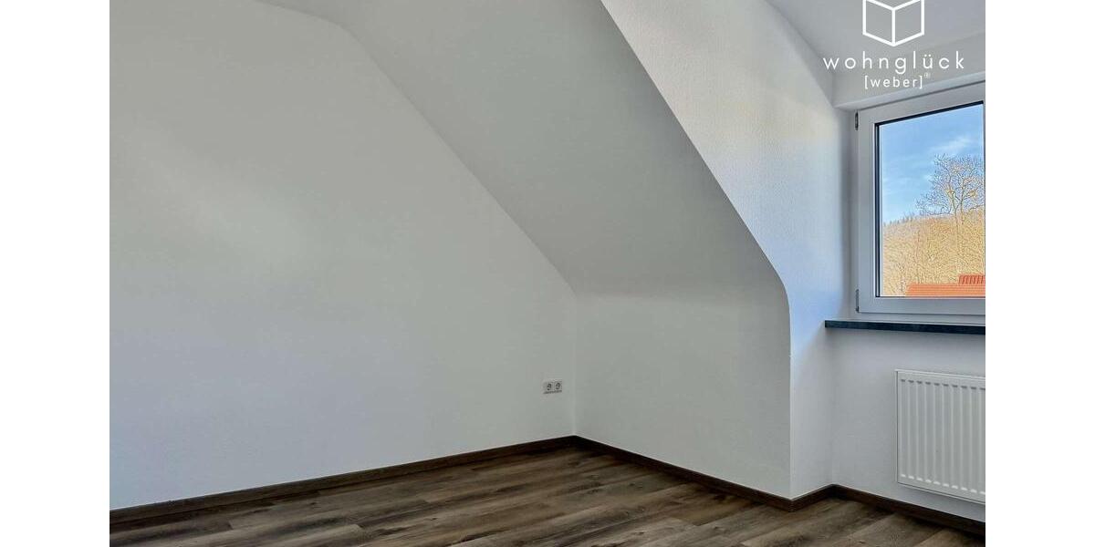 Dachgeschoßwohnung Bad Mergentheim - 4 Zimmer, 87 m&sup2;, 900&euro; | Angebot:25433235