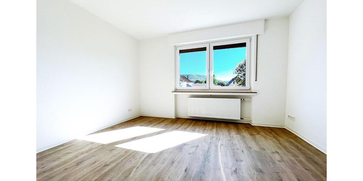 Dachgeschoßwohnung Bad Pyrmont - 3 Zimmer, 64 m&sup2;, 590&euro; | Angebot:25170593