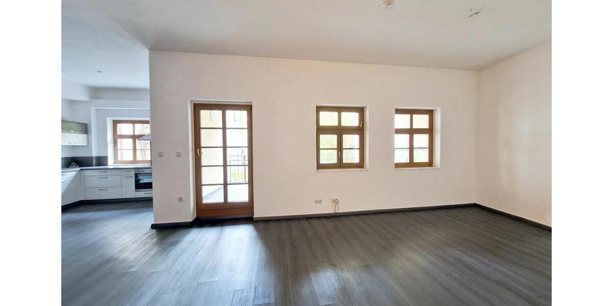 Etagenwohnung Bautzen - 3 Zimmer, 173 m&sup2;, 800&euro; | Angebot:26678299