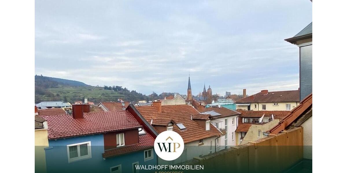 Zentrale 4 ZKB Wohnung mit Fernblick und PKW Stellplatz 4 zimmer