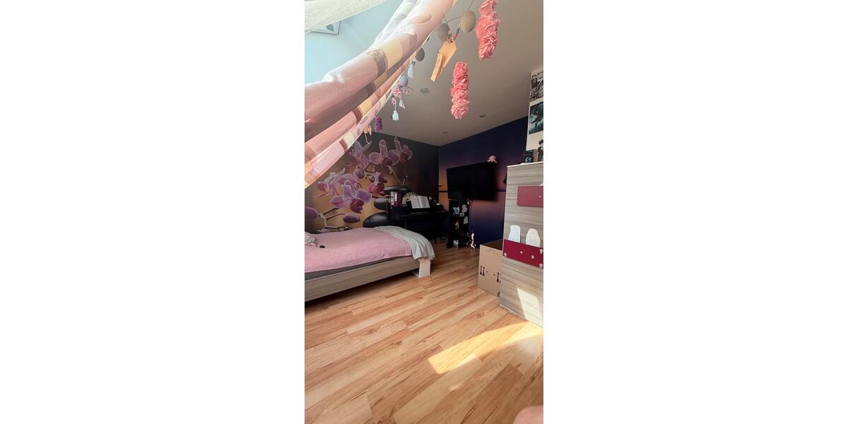 Doppelhaushälfte Bad Neustadt an der Saale - 5 Zimmer, 147 m&sup2;, 1.995&euro; | Angebot:26252325