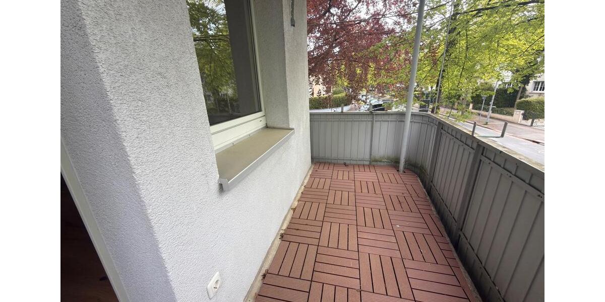 Etagenwohnung Wiesbaden Biebrich - 4 Zimmer, 82 m&sup2;, 1.350&euro; | Angebot:26251576