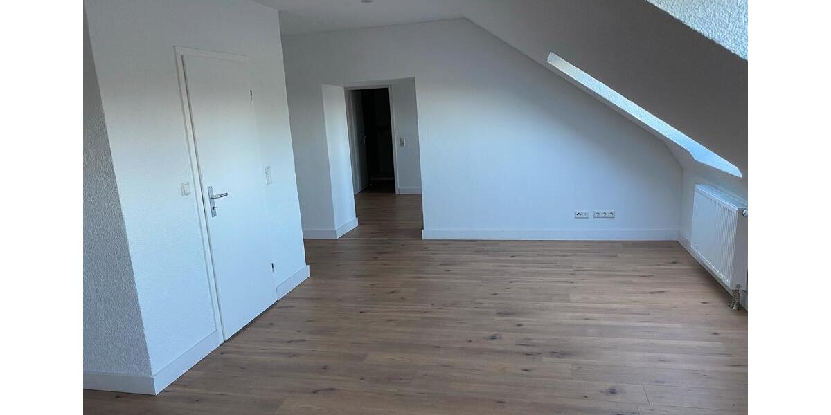 3 zkb Dachwohnung,gerne mit Hunden Haustieren 3 zimmer