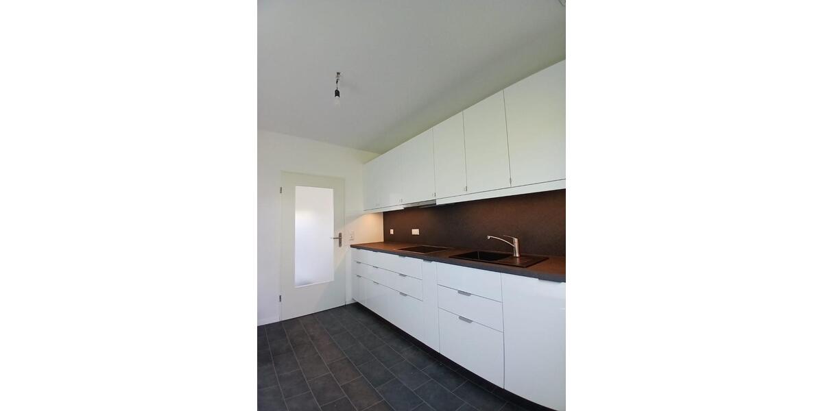 Erdgeschoßwohnung Lemgo - 4 Zimmer, 116 m&sup2;, 1.200&euro; | Angebot:26343005