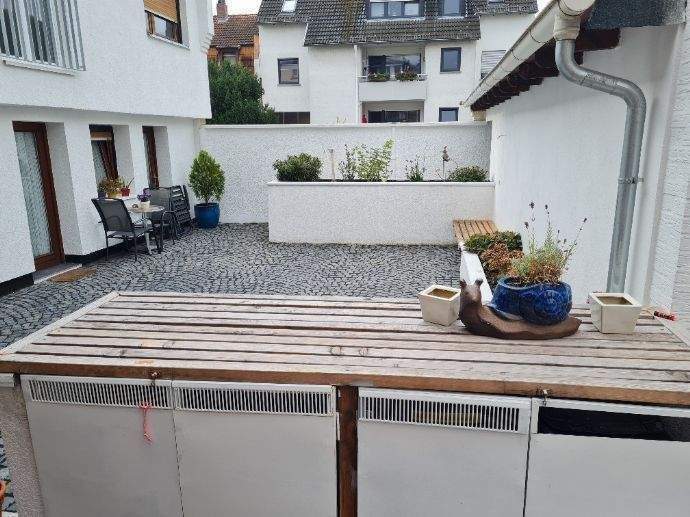 Etagenwohnung Wiesbaden Mainz-Kostheim - 4 Zimmer, 146 m&sup2;, 1.950&euro; | Angebot:26731641