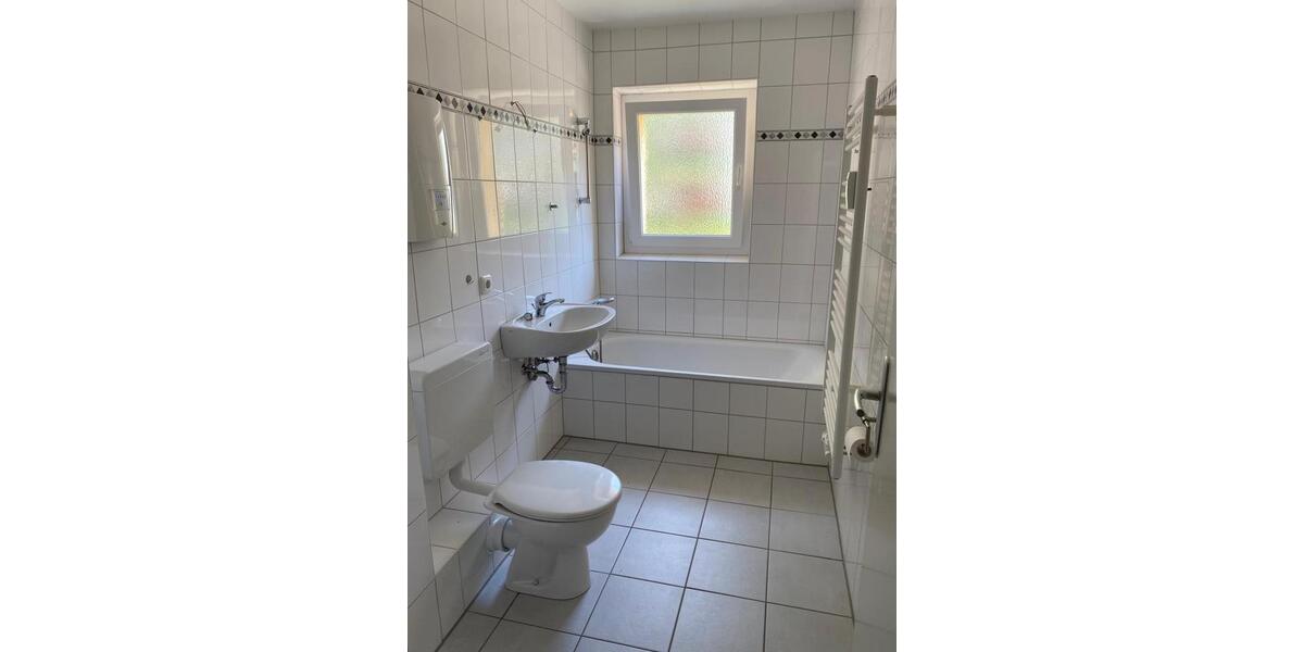 Erdgeschoßwohnung Flensburg Fruerlund - 3 Zimmer, 77 m&sup2;, 689&euro; | Angebot:24525077