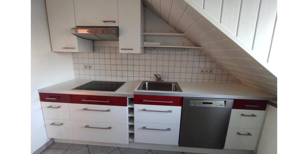 Dachgeschoßwohnung Wettstetten - 3 Zimmer, 85 m&sup2;, 930&euro; | Angebot:26030600