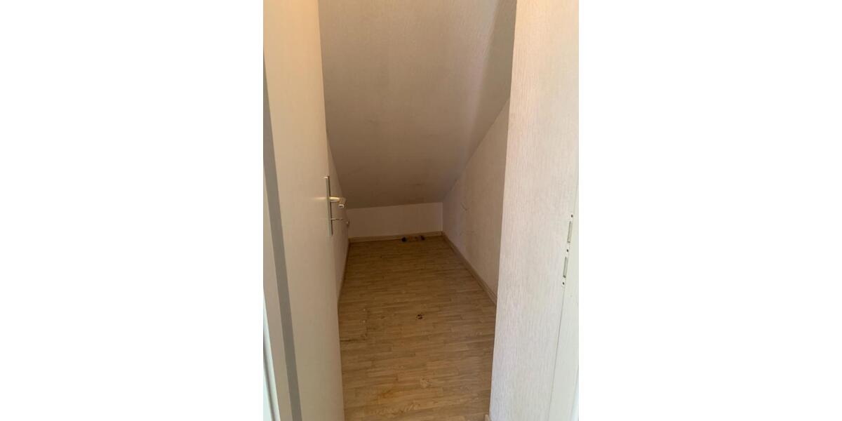 Dachgeschoßwohnung Mühlhausen (Thüringen) - 2 Zimmer, 65 m&sup2;, 399&euro; | Angebot:25378000