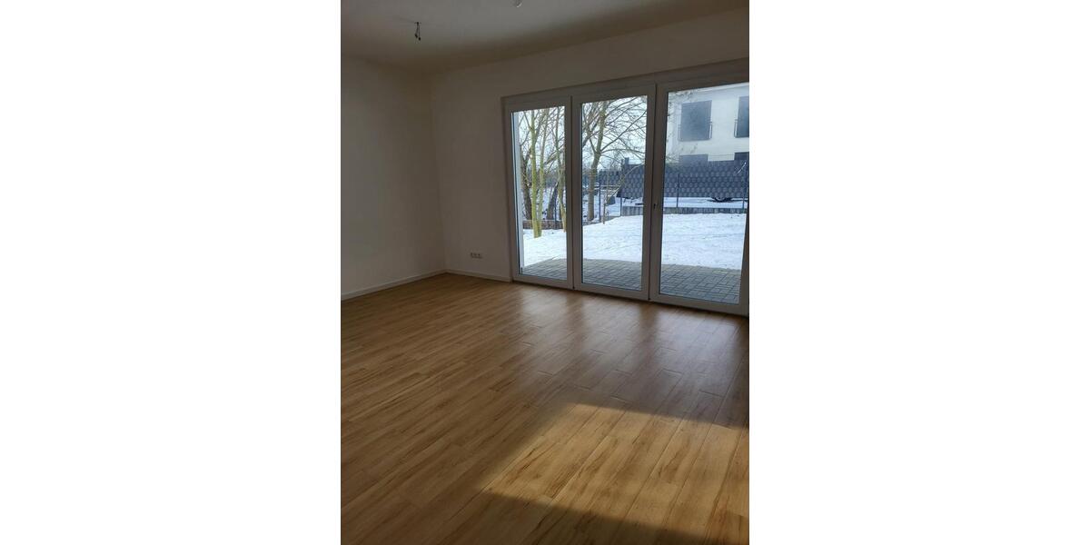 Erdgeschoßwohnung Nauen - 2 Zimmer, 80 m&sup2;, 987&euro; | Angebot:24863035