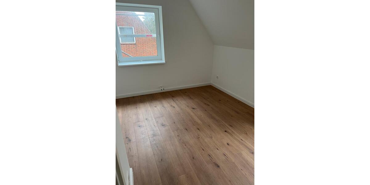 Dachgeschoßwohnung Tasdorf - 3 Zimmer, 58 m&sup2;, 510&euro; | Angebot:24536025