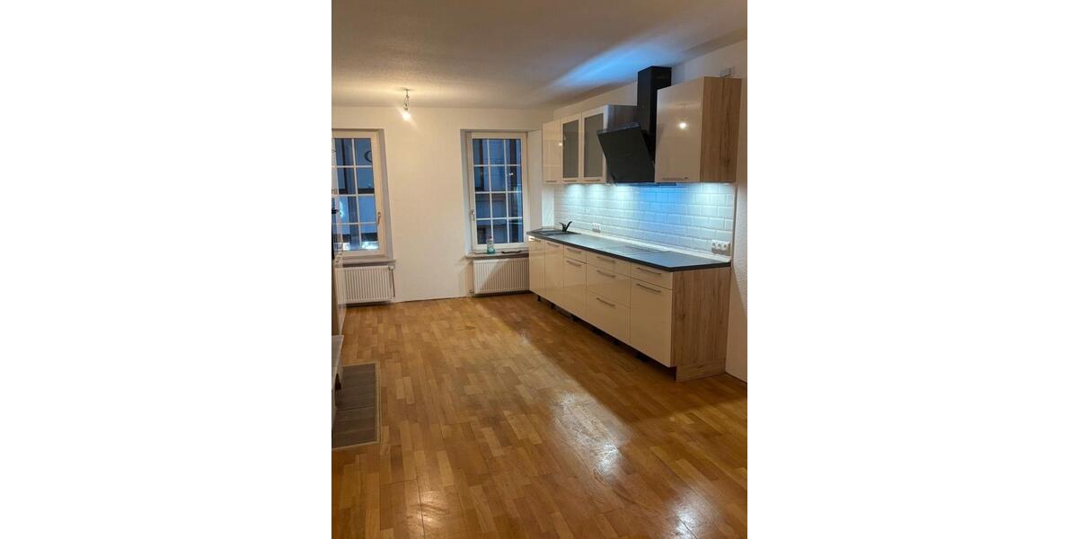 Wohnen auf Zeit Oldenburg Kreyenbrück - 4 Zimmer, 200 m&sup2;, 600&euro; | Angebot:24782461