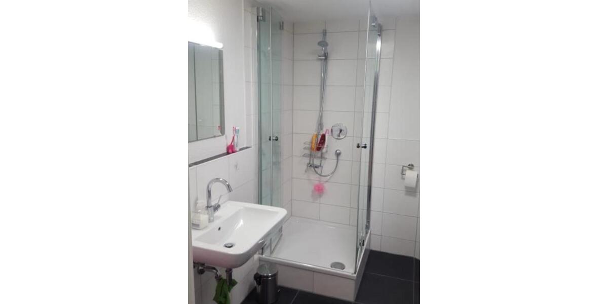 Wohnen auf Zeit Waldstetten - 11 Zimmer, 325&euro; | Angebot:22277457