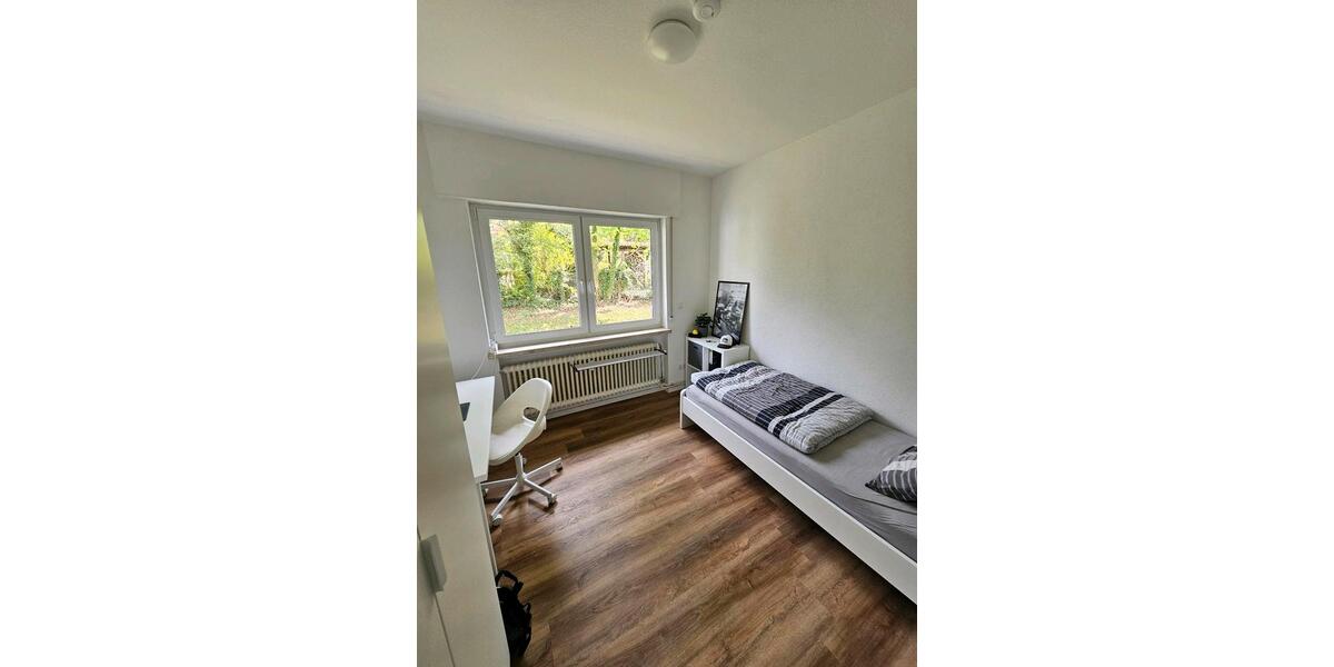 Wohnen auf Zeit Mosbach - 6 Zimmer, 13 m&sup2;, 300&euro; | Angebot:26543624