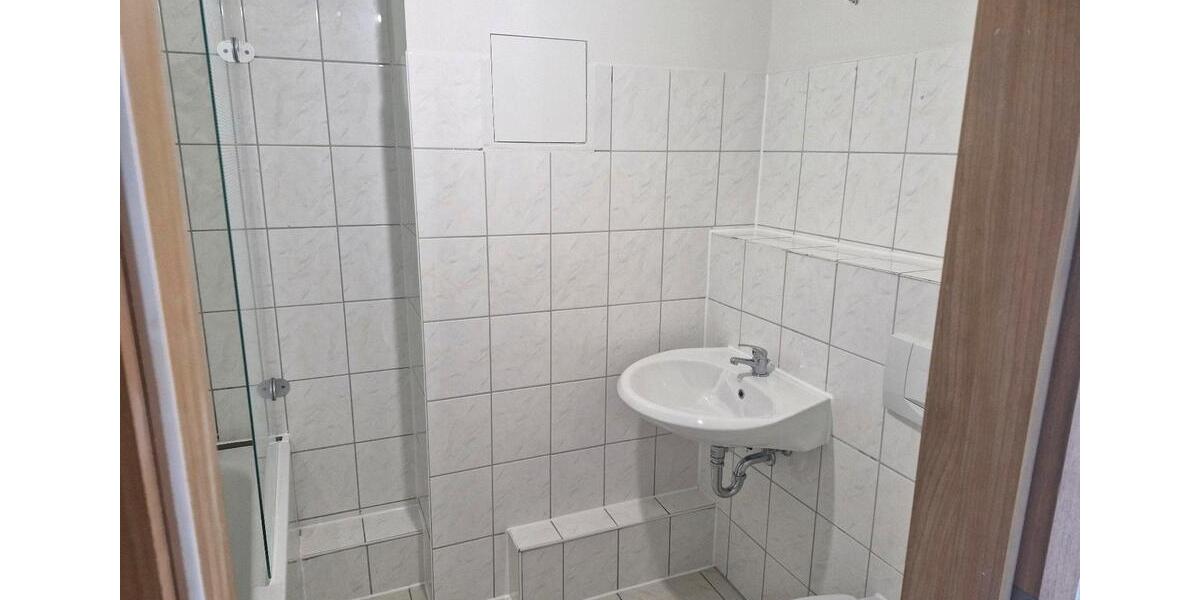 Etagenwohnung Schwerin Neumühle - 2 Zimmer, 61 m&sup2;, 700&euro; | Angebot:26563573