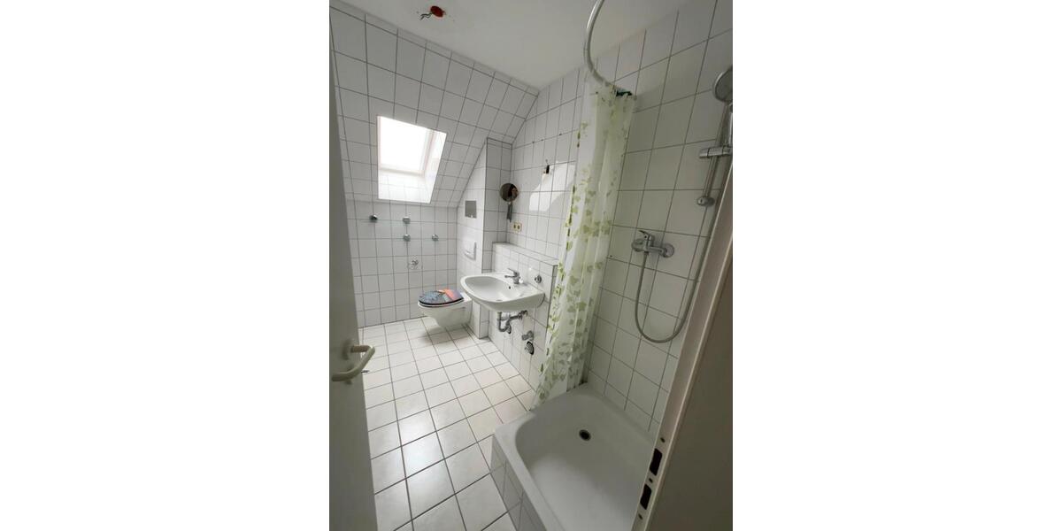 Dachgeschoßwohnung Dessau-Roßlau Brambach - 3 Zimmer, 73 m&sup2;, 500&euro; | Angebot:26544746