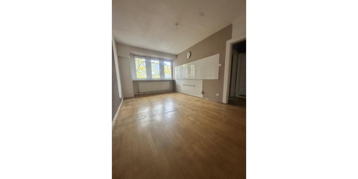 Etagenwohnung Wuppertal Gemarkung Langerfeld - 4 Zimmer, 107 m&sup2;, 860&euro; | Angebot:25648690
