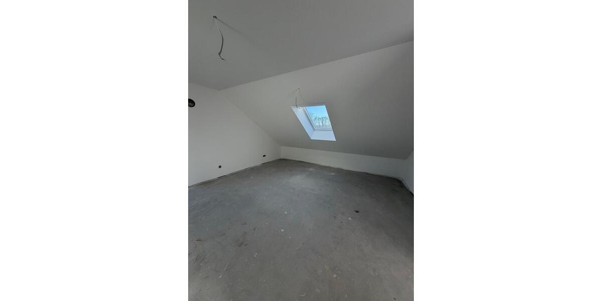 4 Zimmer DG Wohnung Neubau Erstbezug Hilpoltstein - Solar 4 zimmer