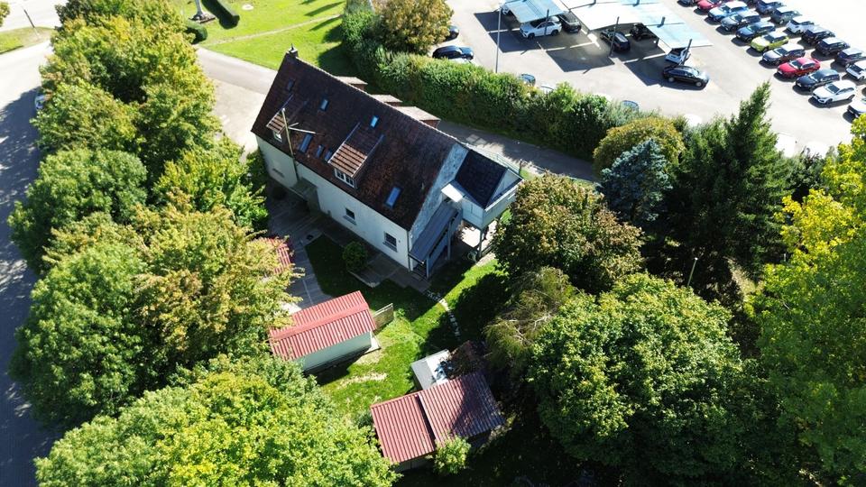 Einfamilienhaus Gunzenhausen - 8 Zimmer, 184 m&sup2;, 2.050&euro; | Angebot:24679181