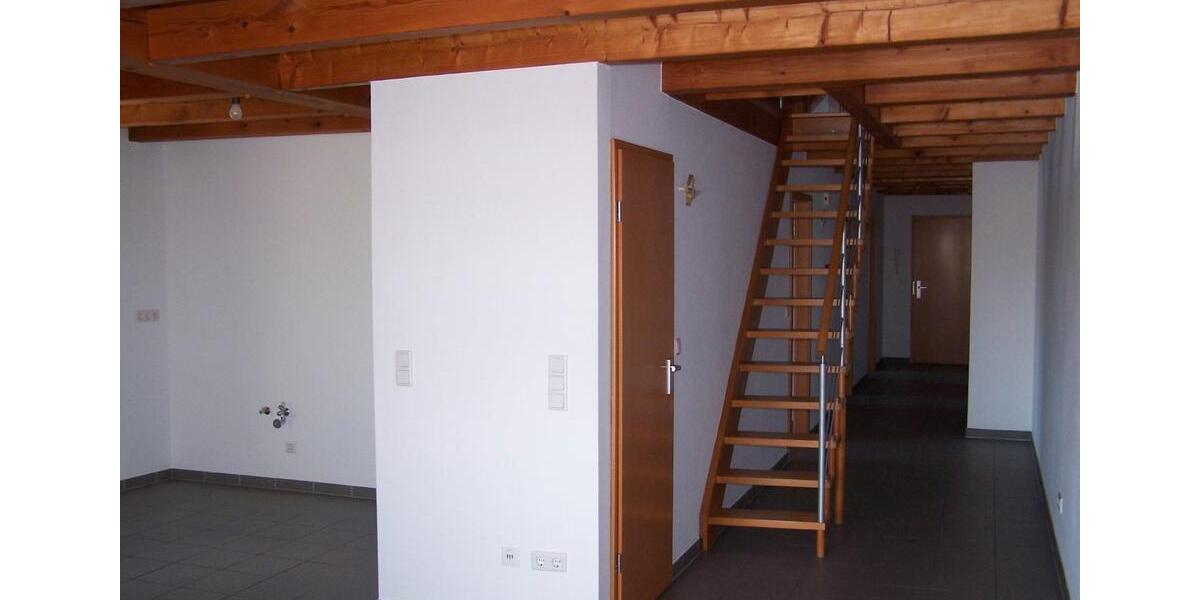 Etagenwohnung Uetze - 4 Zimmer, 100 m&sup2;, 1.010&euro; | Angebot:26326364