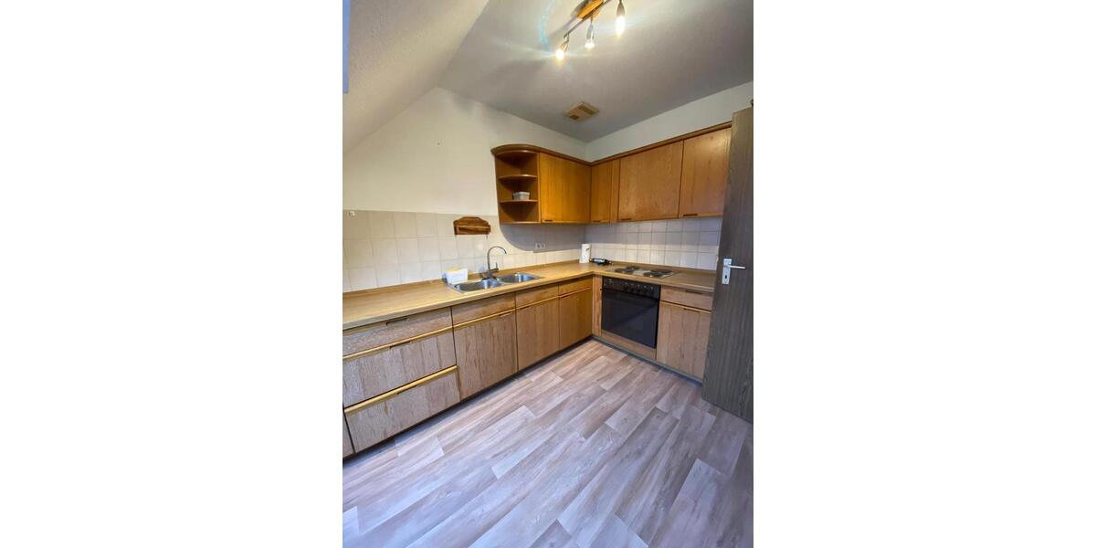 Dachgeschoßwohnung Bayreuth City - 2 Zimmer, 62 m&sup2;, 680&euro; | Angebot:25053283