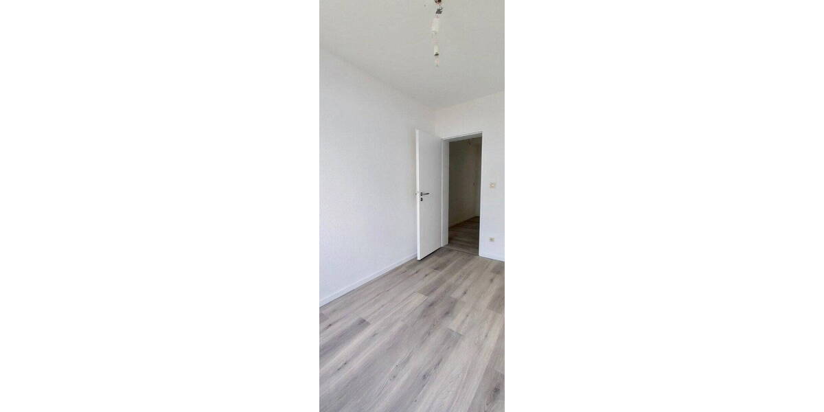 Etagenwohnung Paderborn OT Schloß Neuhaus Schloß Neuhaus - 3 Zimmer, 63 m&sup2;, 880&euro; | Angebot:26762622